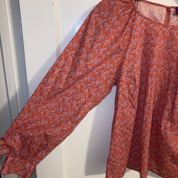 Puff-Sleeve Shirt in Liberty - Picture 7 of 9